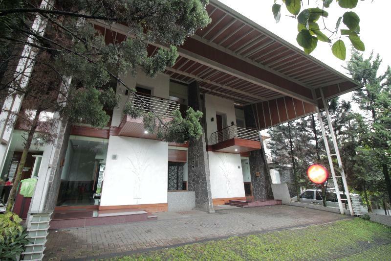 Hotel Oyo 229 Hi Quality Bandung Exterior foto