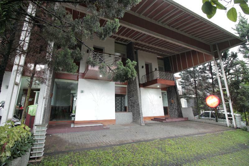 Hotel Oyo 229 Hi Quality Bandung Exterior foto